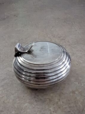 Vintage Ribbed Silver Plated Travel Ashtray